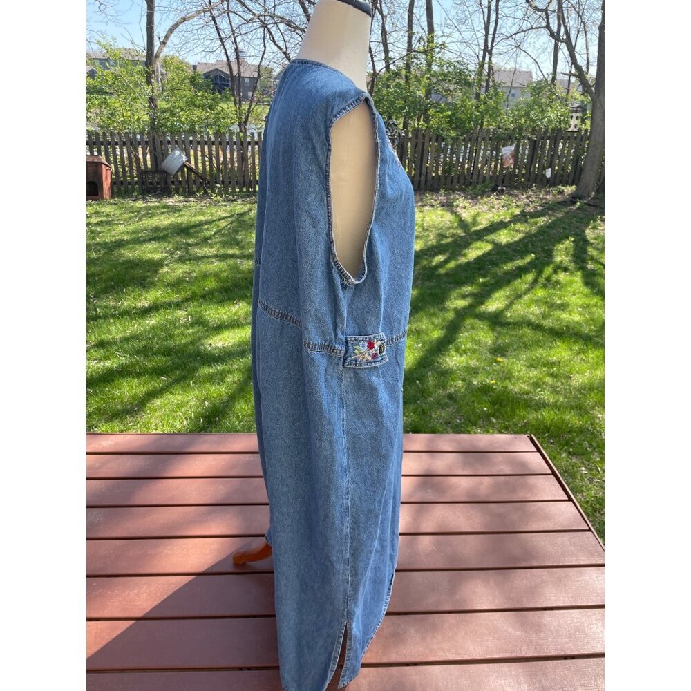 Jane Ashley Womens Denim Embroidered Sleeveless Dress With Pockets & Floral Acce - Picture 5 of 6